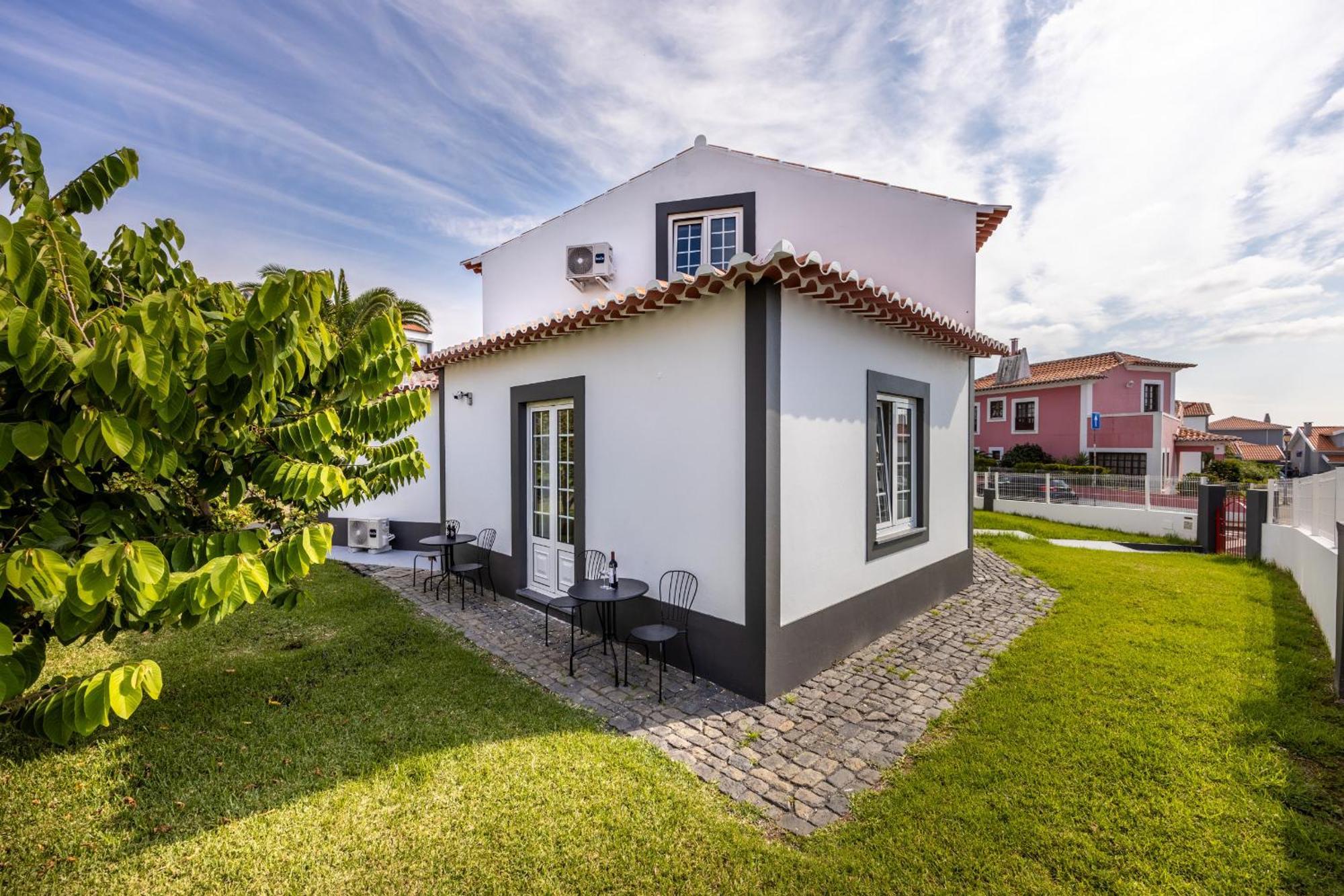 Angra Charming Suites By Seewest Angra do Heroísmo Extérieur photo